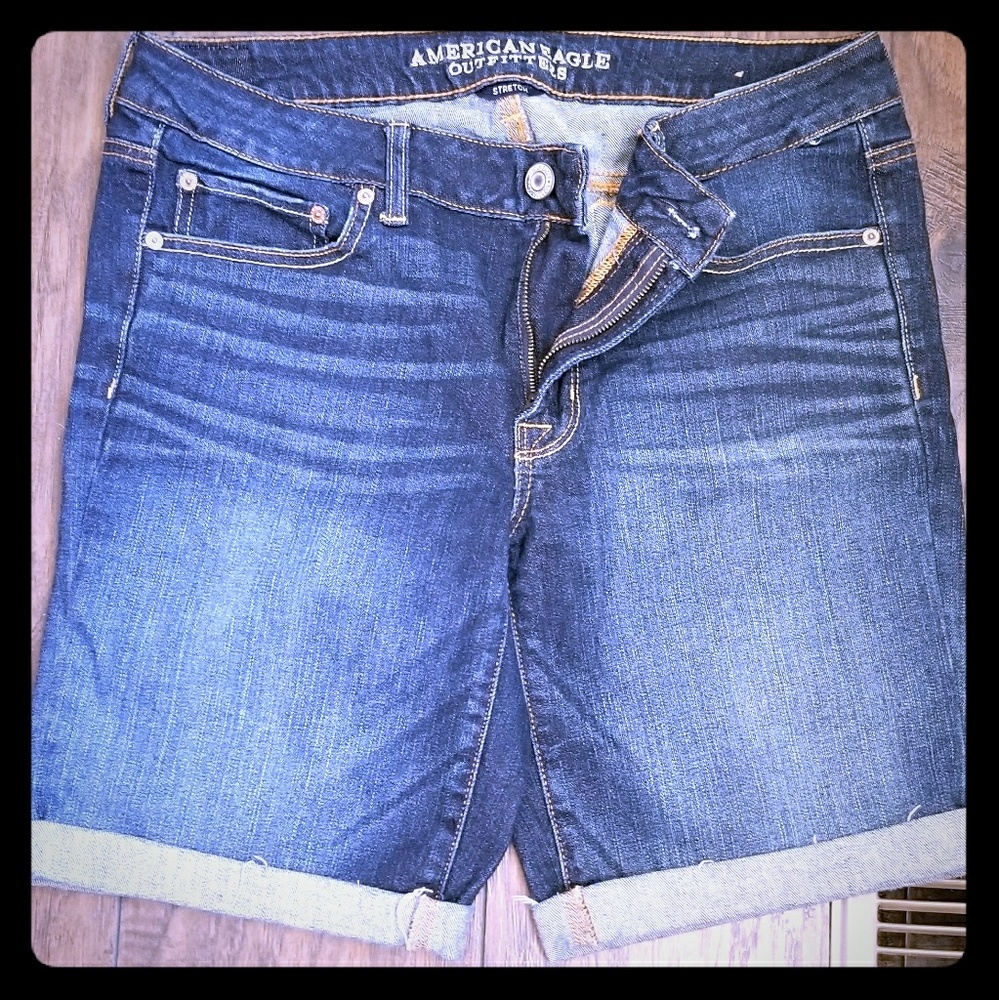 American Eagle Bermuda Shorts